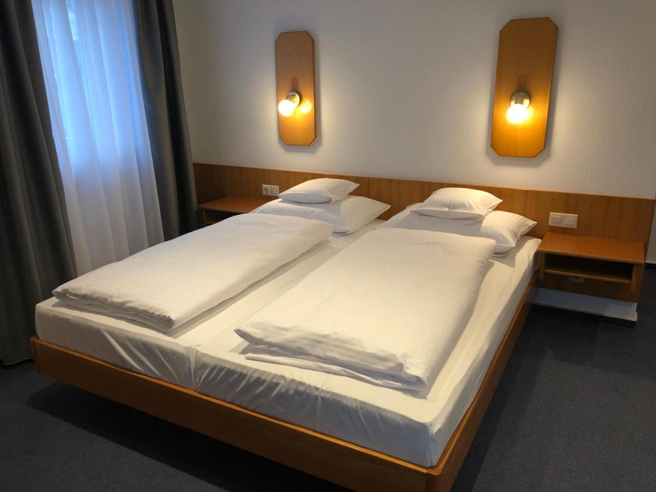 Zur Krone Hotel 3*
