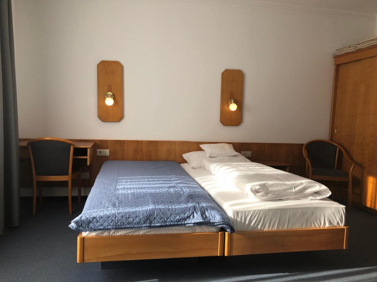 Zur Krone Hotel 3*